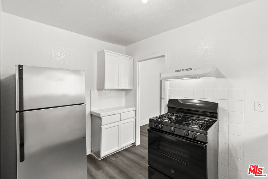 1220 W 25th Street Property Photo 24