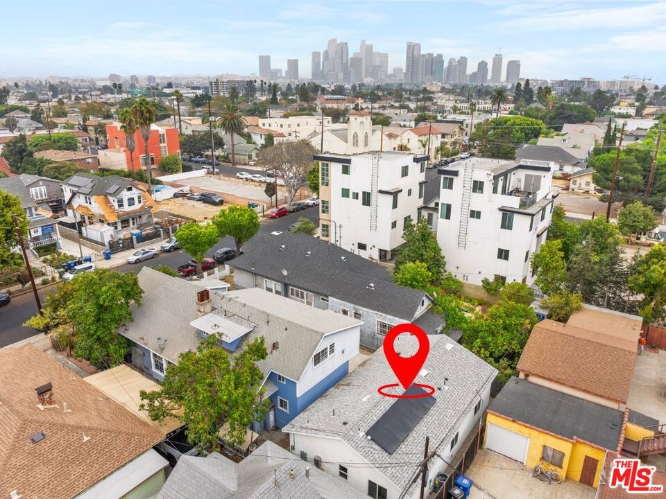 1220 W 25th Street Property Photo 32