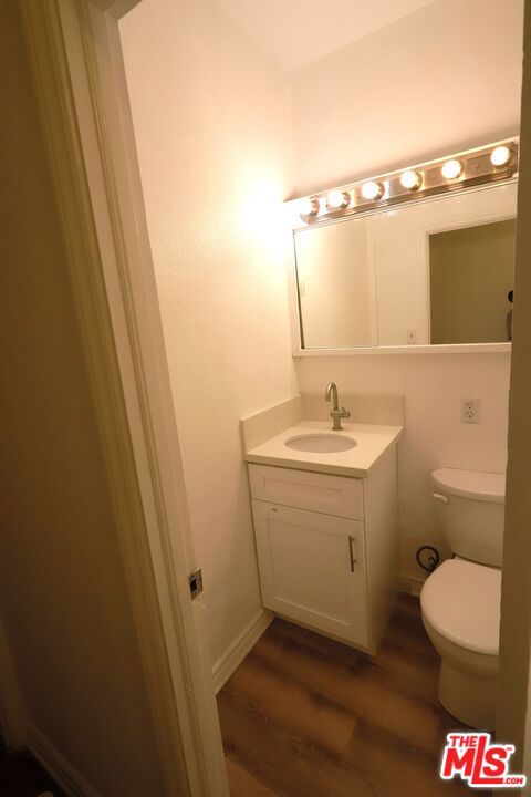 810 N Hobart Boulevard Property Photo 17