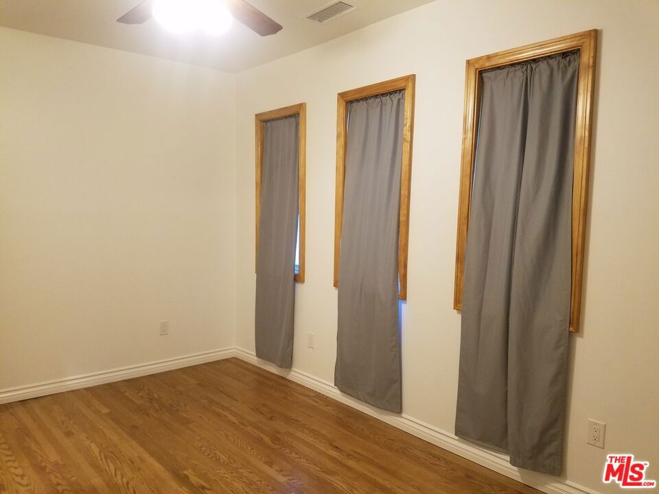 810 N Hobart Boulevard Property Photo 43
