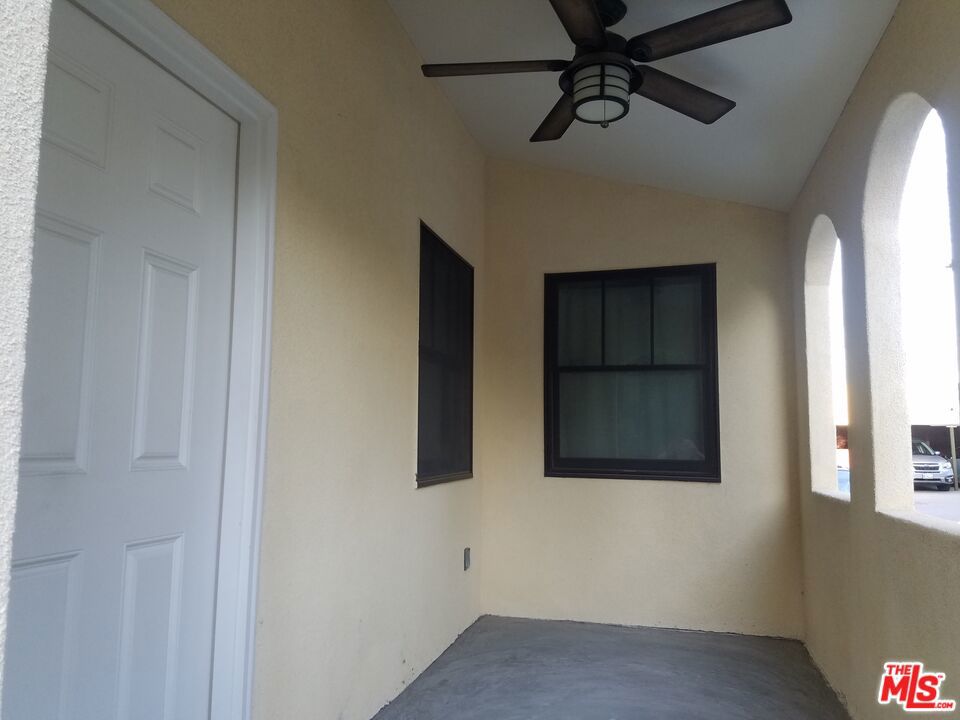 810 N Hobart Boulevard Property Photo 33