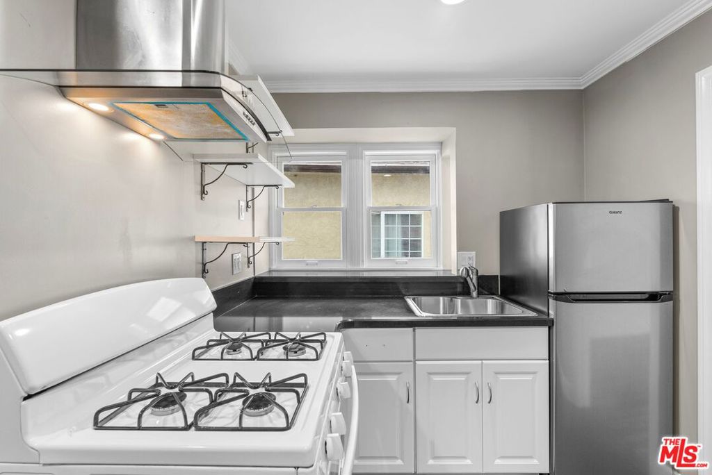 1955 Bonsallo Avenue Property Photo 23
