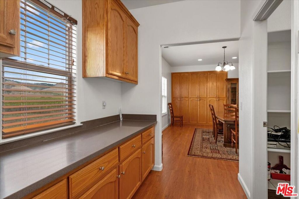 230 Hans Place Property Photo 16