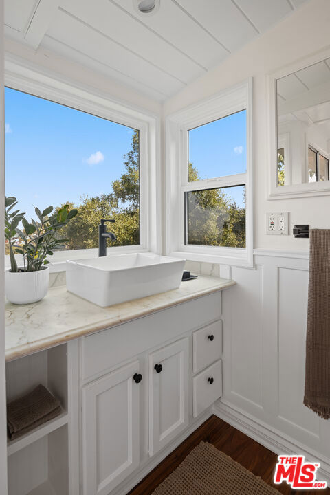 3750 Alta Mesa Drive Property Photo 12