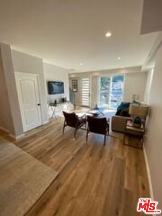 4205 Mercury Avenue Property Photo 4