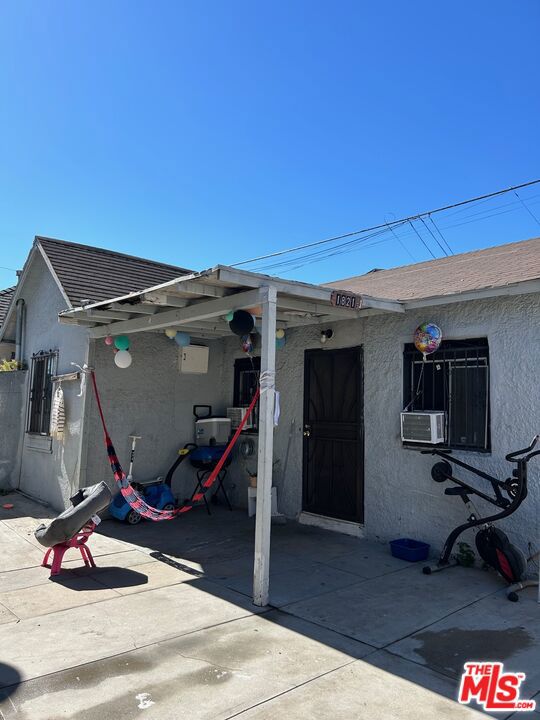 1819 S Normandie Avenue Property Photo 13