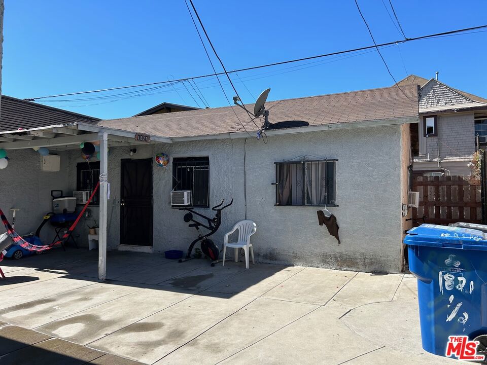 1819 S Normandie Avenue Property Photo 14