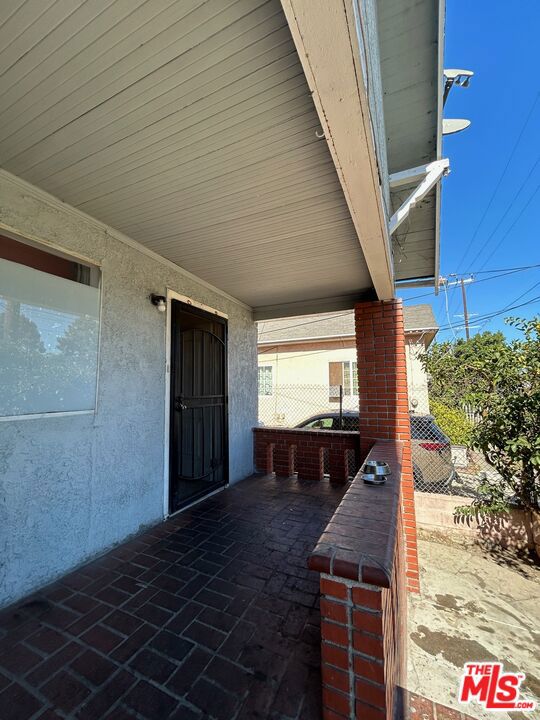 1819 S Normandie Avenue Property Photo 16