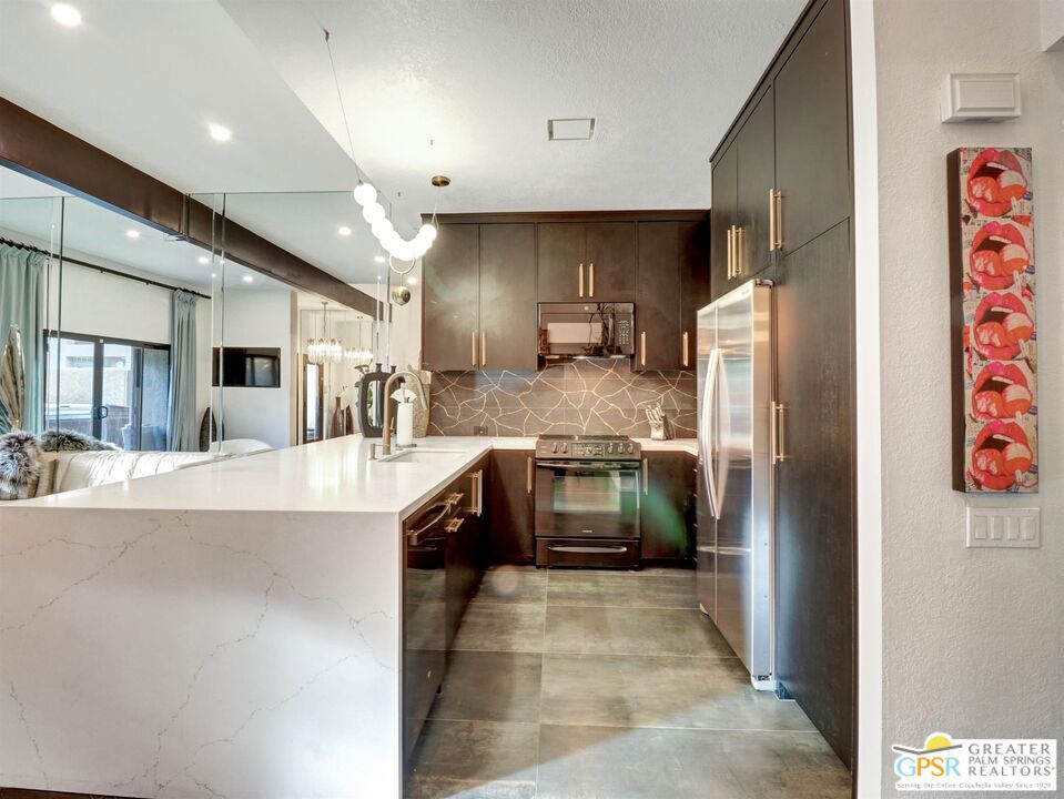 73429 Foxtail Lane Property Photo 10