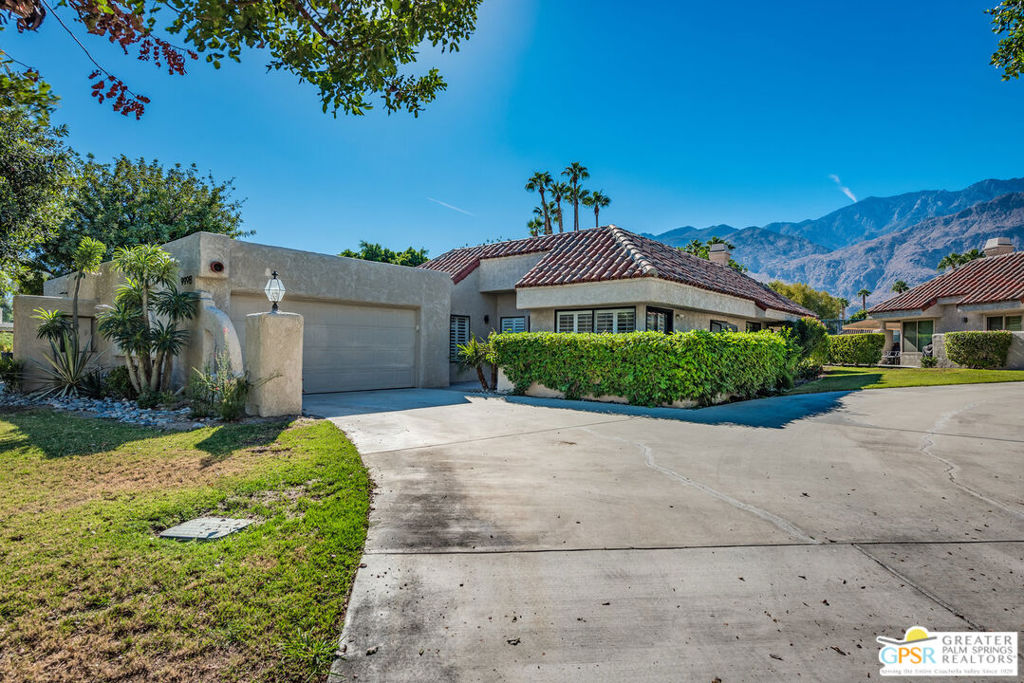 999 Arlene Drive B Property Photo 1