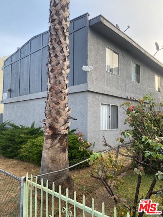 1030 Olive Avenue Property Photo 2