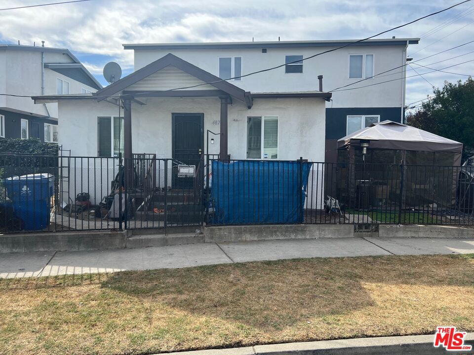 1733 S Longwood Avenue Property Photo 16