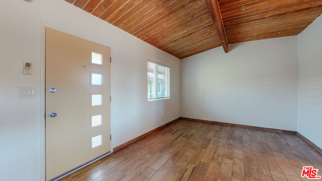 10333 Santa Monica Boulevard 11 Property Photo 8