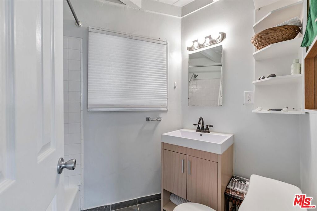 2316 Laurelmont Place Property Photo 42