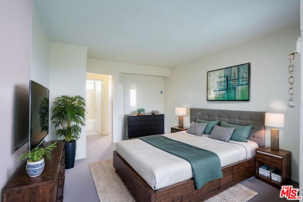 571 Fairview Avenue 21 Property Photo 1