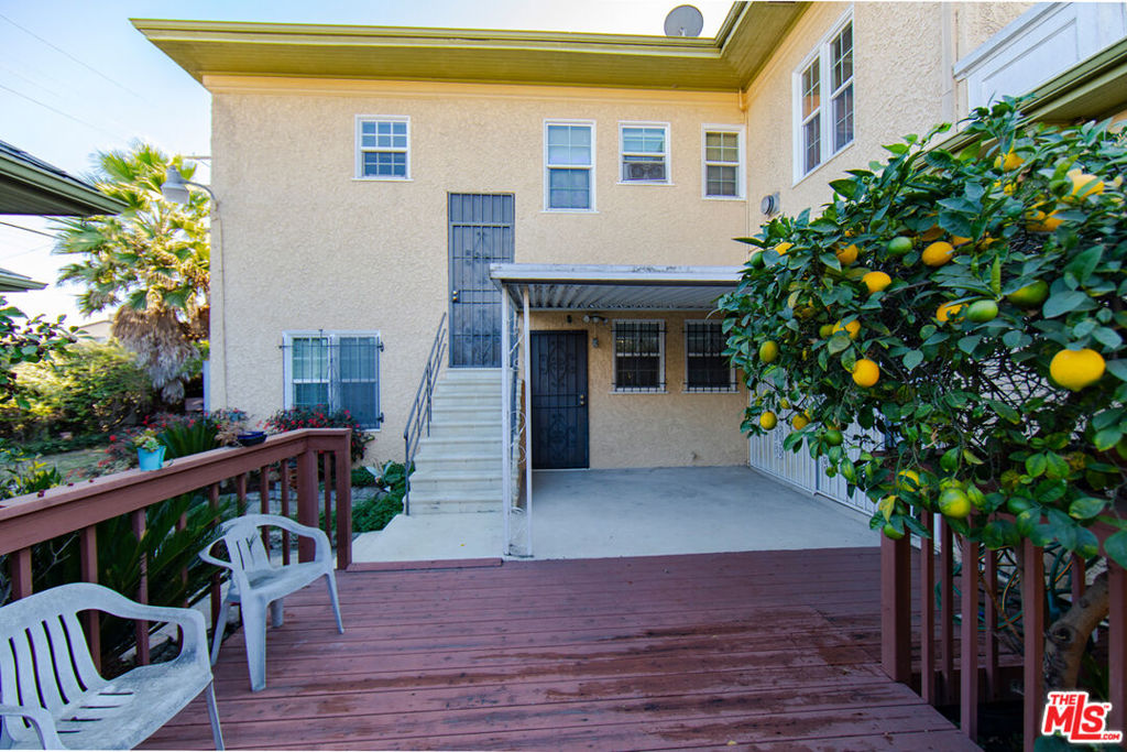 6254 S Van Ness Avenue Property Photo 20