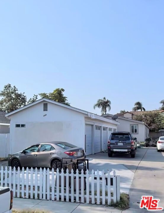 1240 E Street Property Photo 3