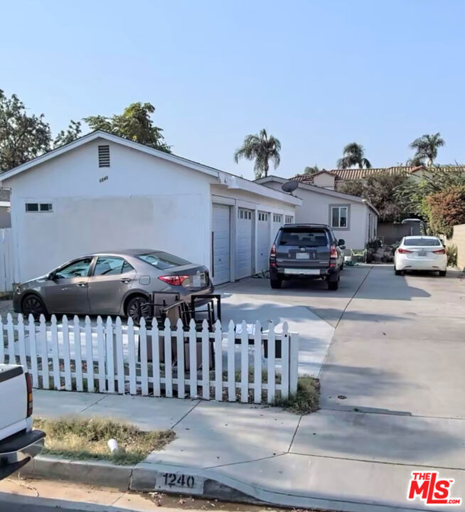 1240 E Street Property Photo 5