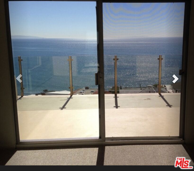 18203 Coastline Drive 7 Property Photo 8