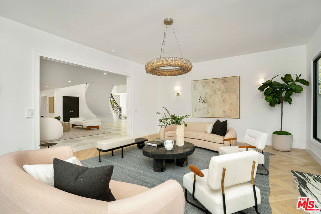 4608 Westchester Drive Property Photo 13