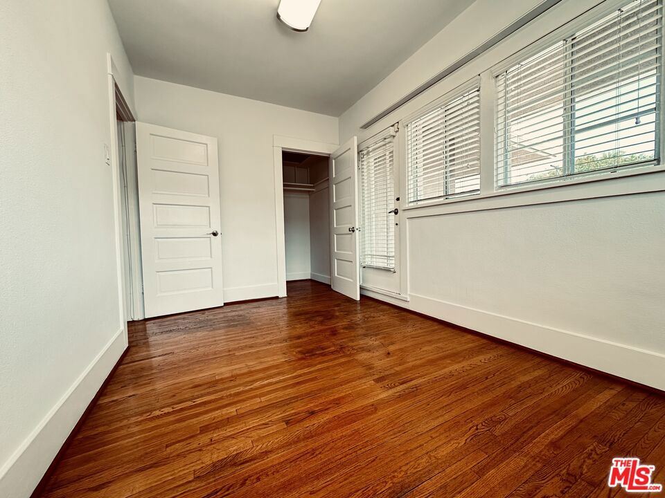 890 Crenshaw Boulevard Property Photo 3