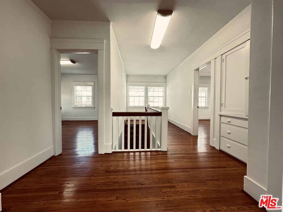 890 Crenshaw Boulevard Property Photo 6