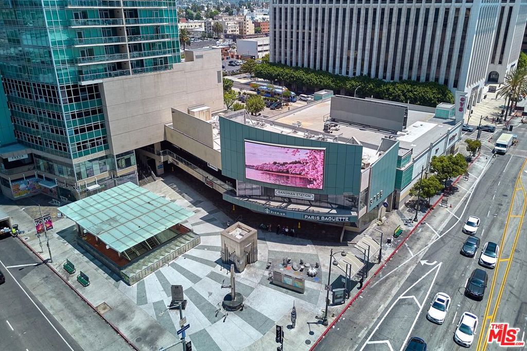 3785 Wilshire Boulevard Property Photo 2