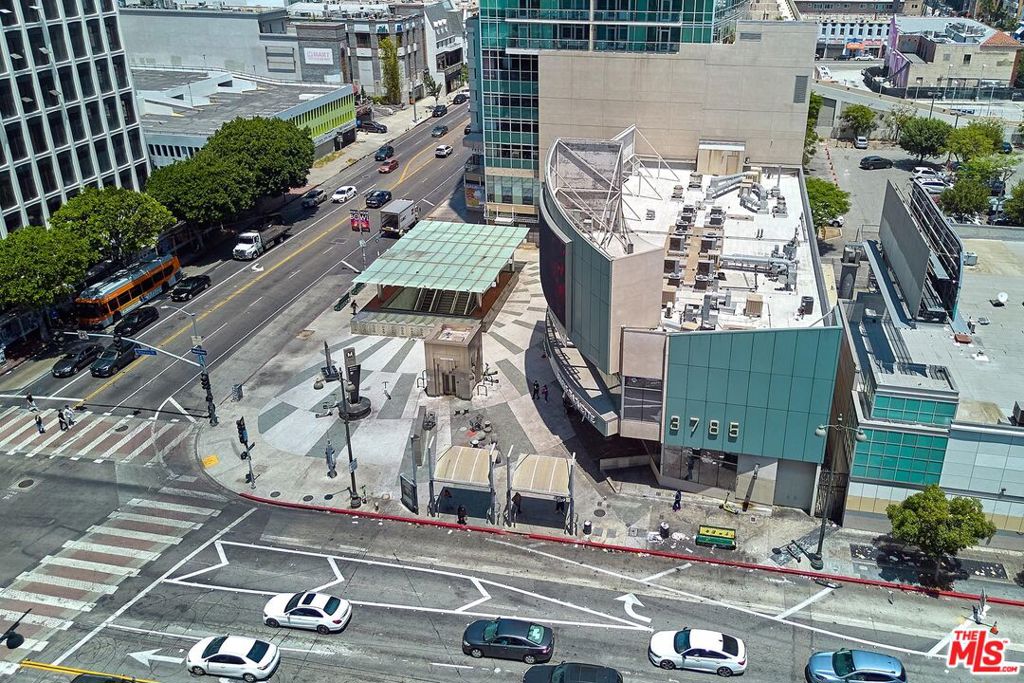 3785 Wilshire Boulevard Property Photo 3