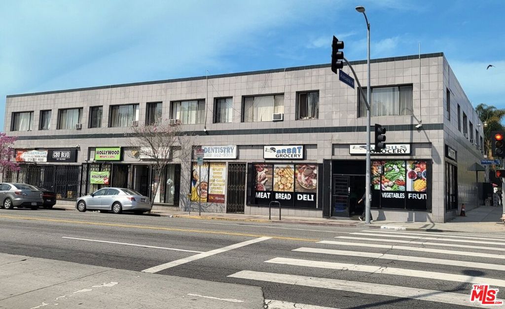 5001 Hollywood Boulevard Property Photo 2