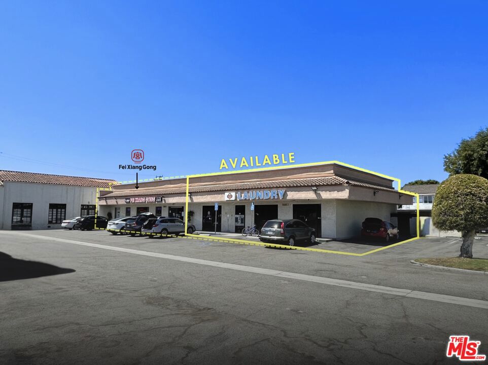 6681 Beach Boulevard Property Photo 1