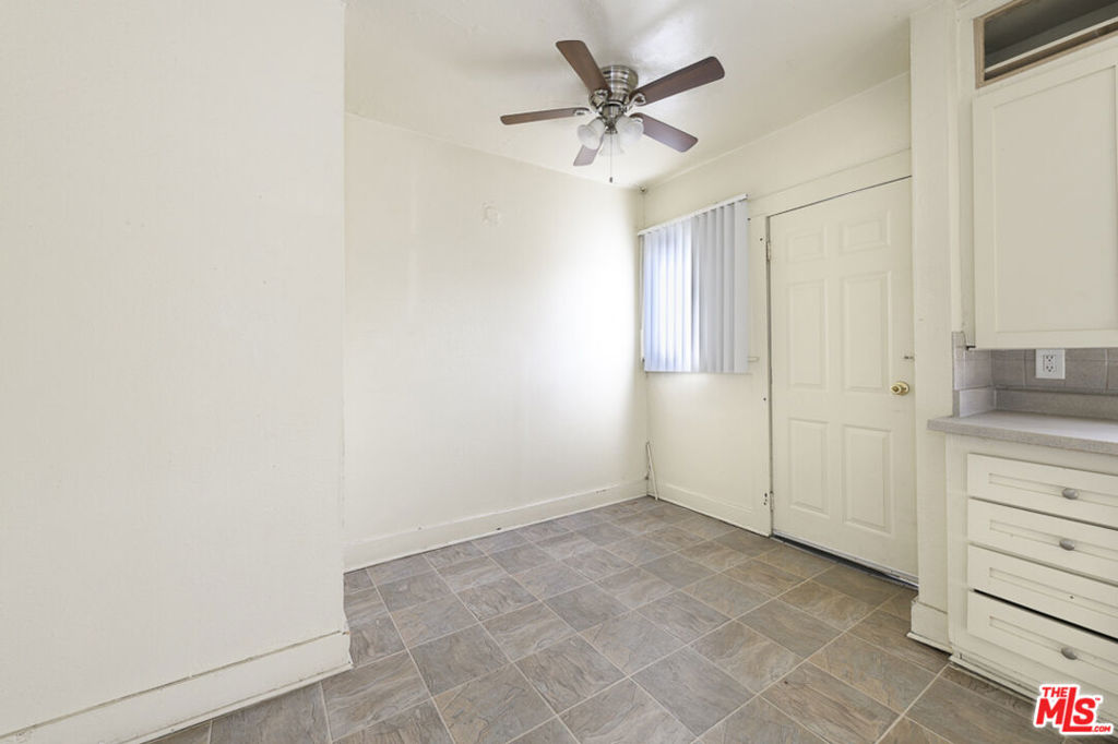 1438 W 25th Street Property Photo 9