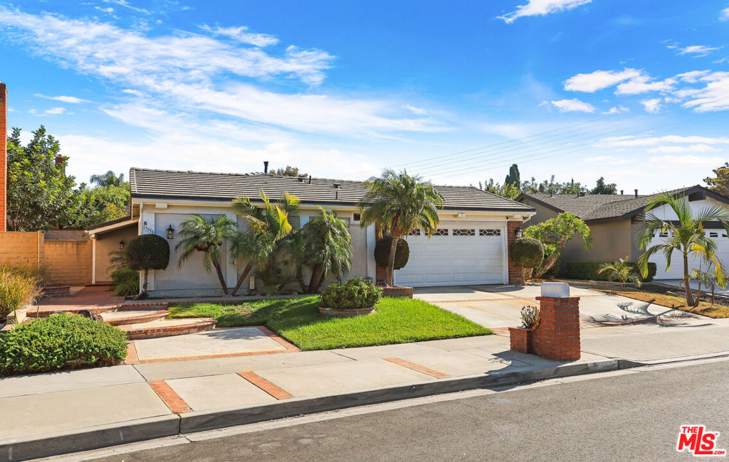 17556 Wayne Avenue Property Photo 1