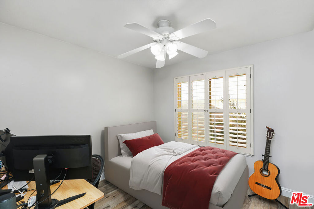 17556 Wayne Avenue Property Photo 11