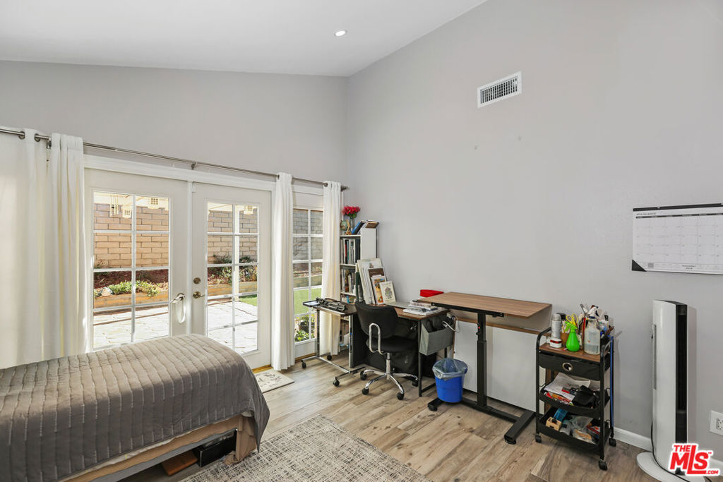 17556 Wayne Avenue Property Photo 16