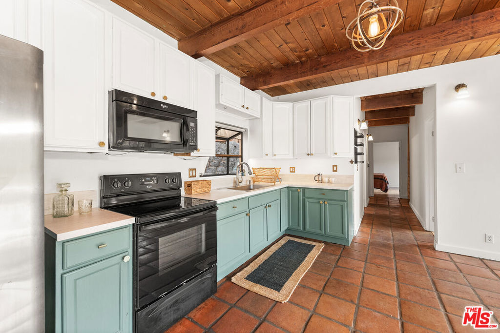 1710 Topanga Skyline 5 Property Photo 2