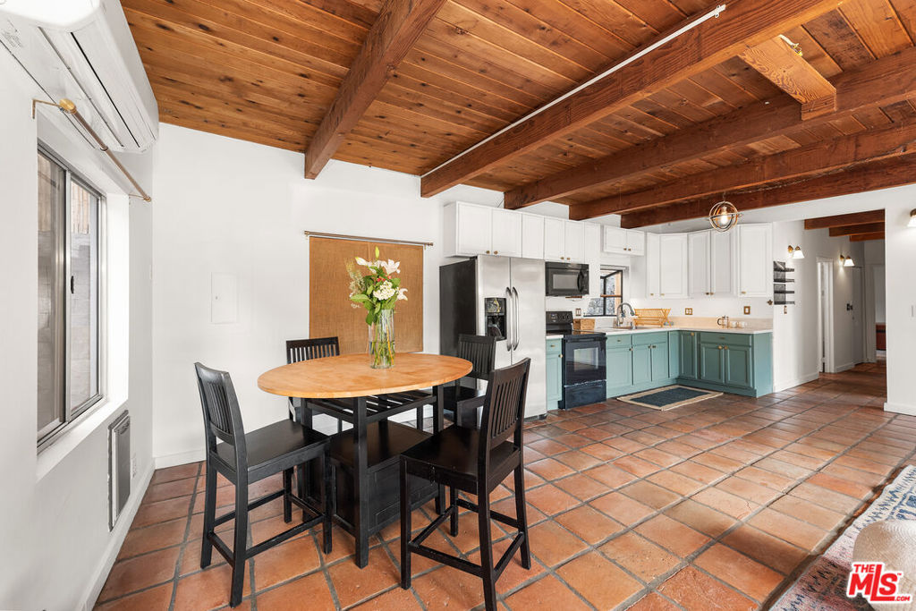 1710 Topanga Skyline 5 Property Photo 4