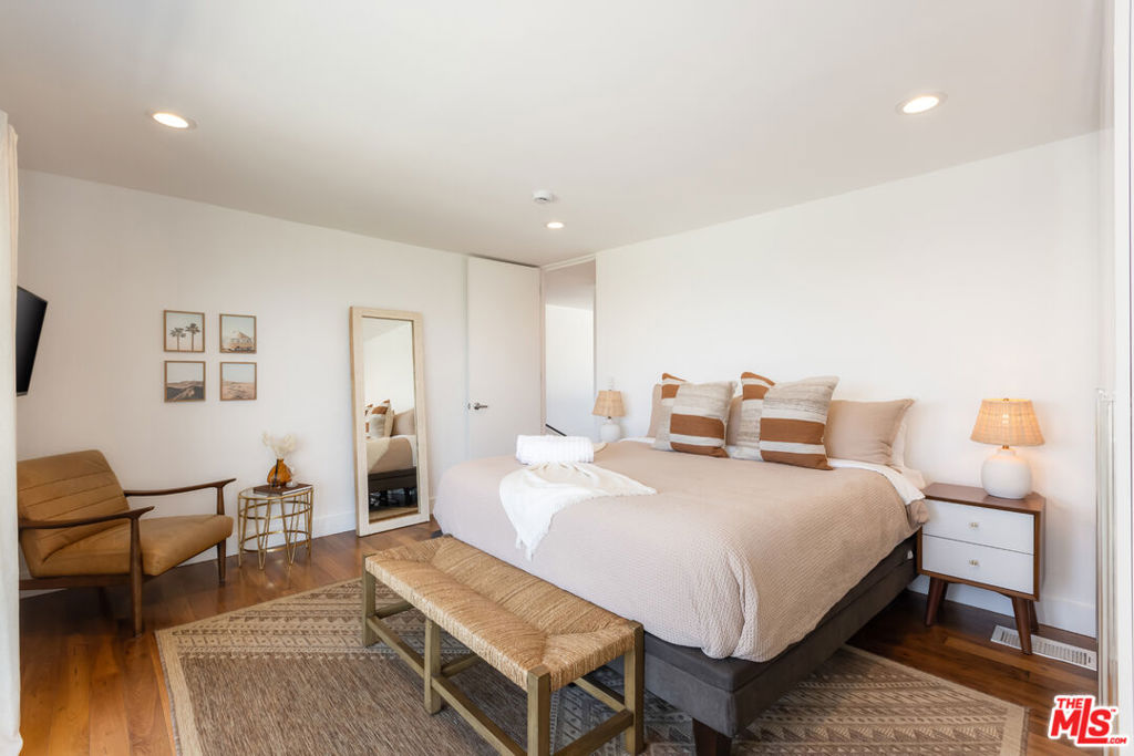 6320 Via Cataldo Street Property Photo 17