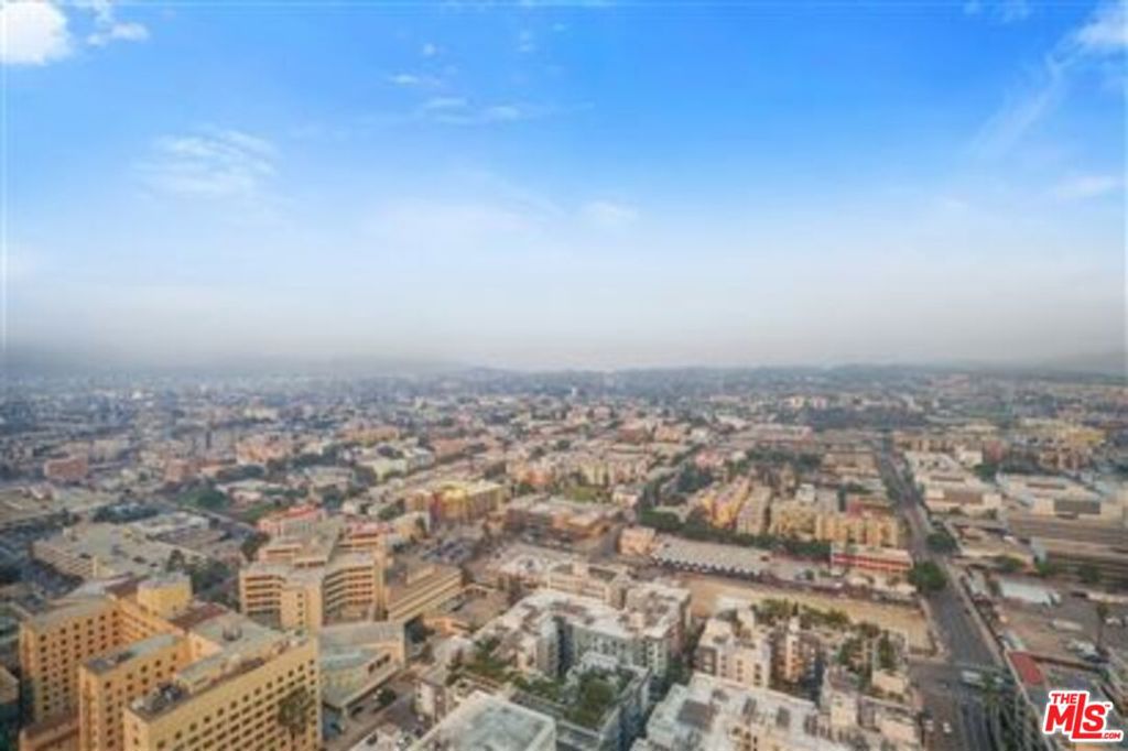 1100 Wilshire 3404 Property Photo 13