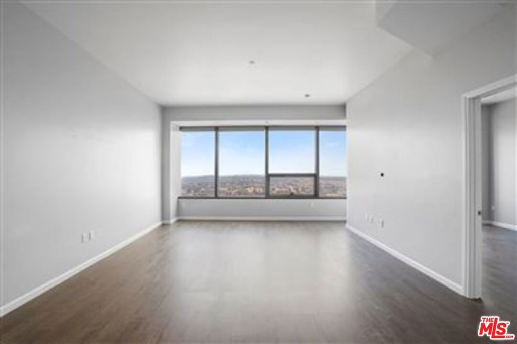 1100 Wilshire 3404 Property Photo 26