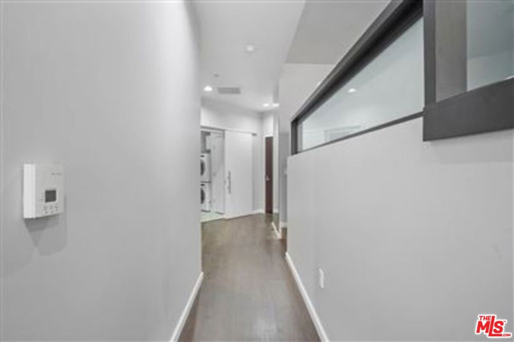 1100 Wilshire 3404 Property Photo 39