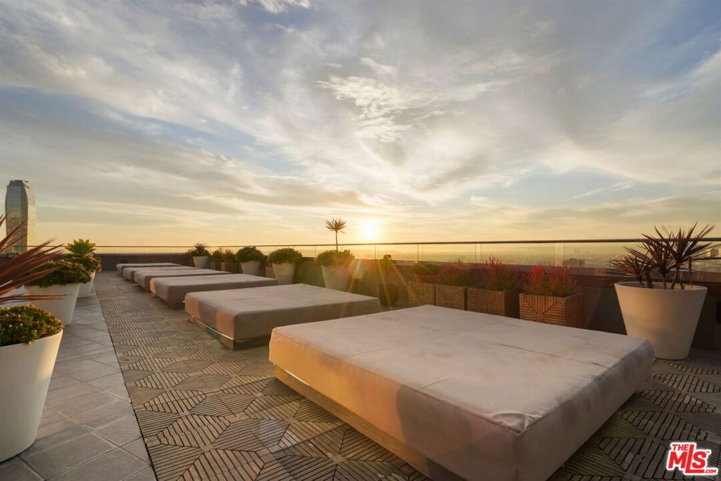 1100 Wilshire 3404 Property Photo 40