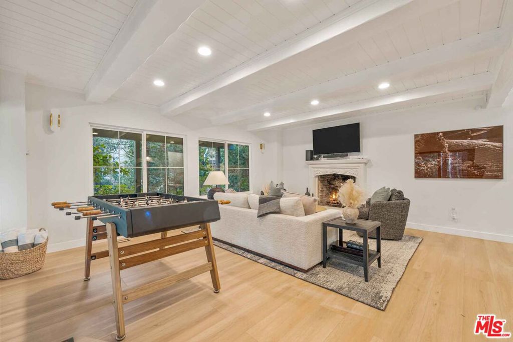 27643 W Shore Road Share 5 Property Photo 19