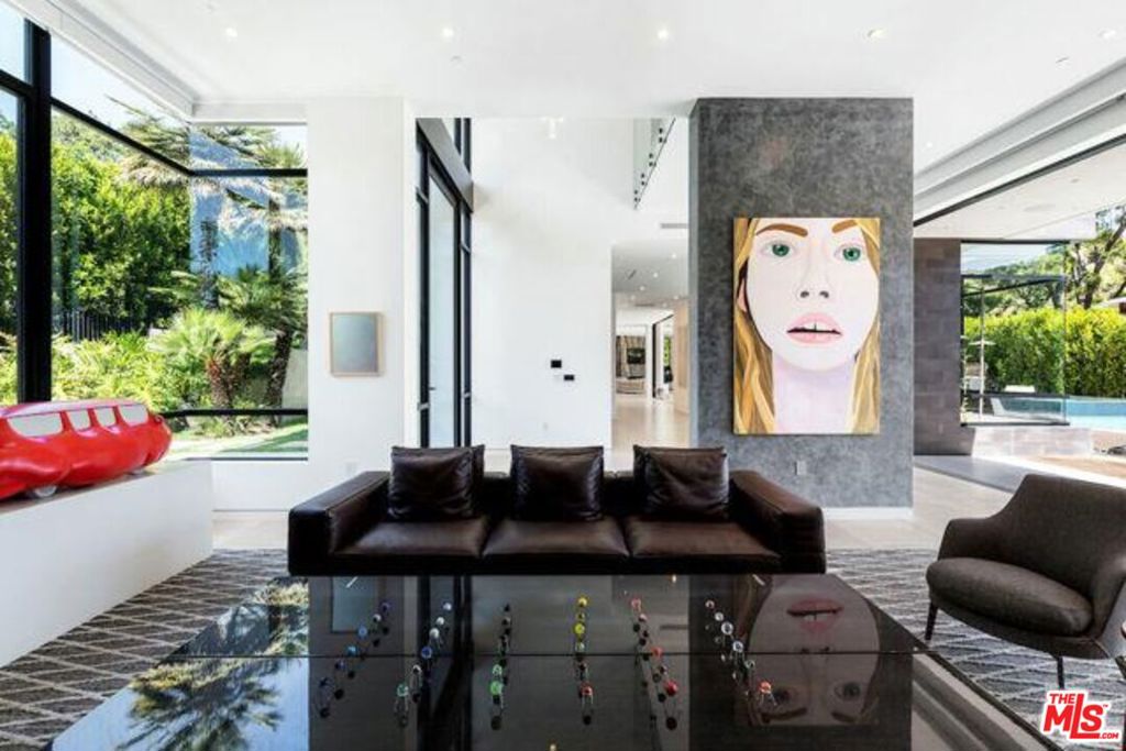 24462947 Property Photo 15
