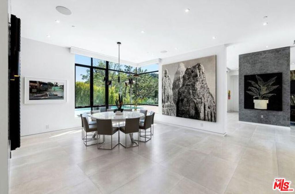 24462947 Property Photo 18