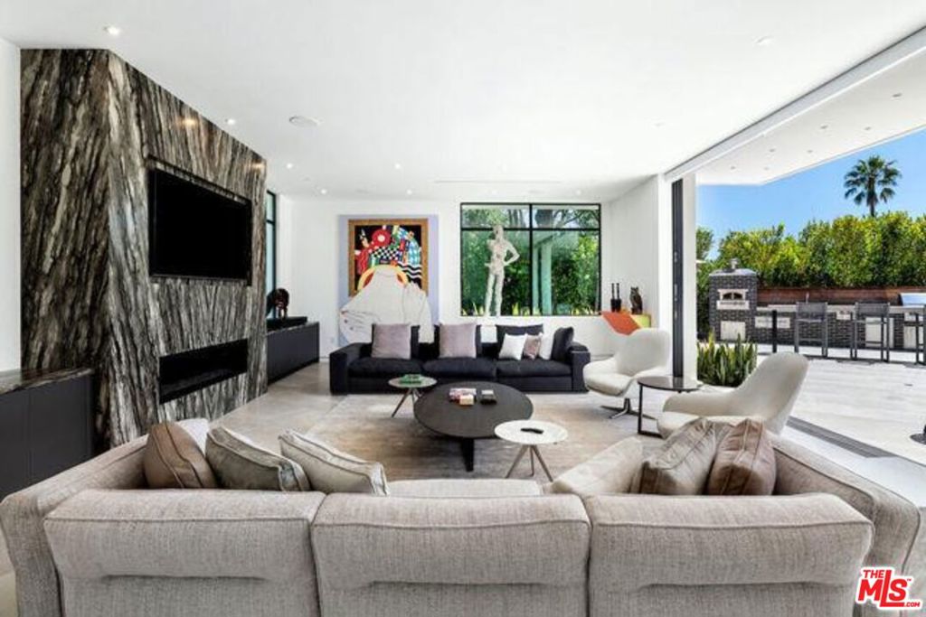 24462947 Property Photo 20