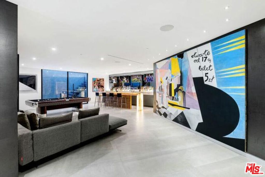 24462947 Property Photo 27
