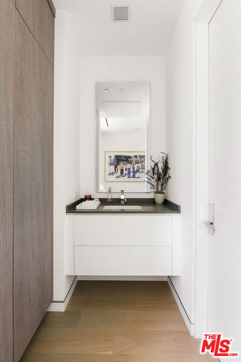 24462947 Property Photo 47