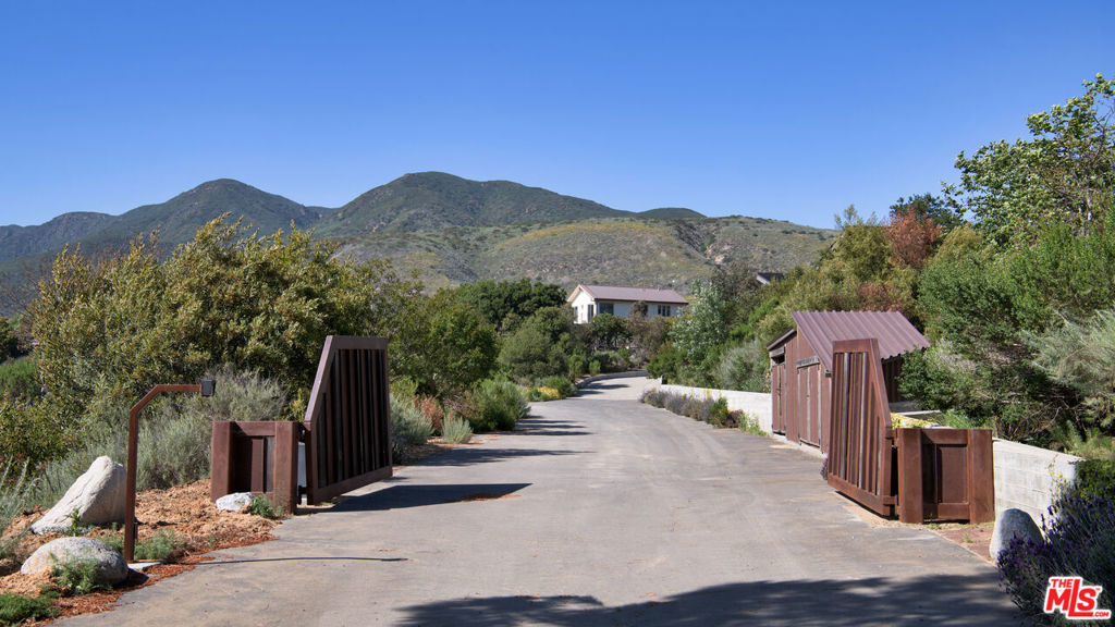 5900 Bonsall Drive Property Photo 39