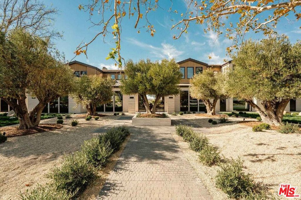 25151 Jim Bridger Road Property Photo