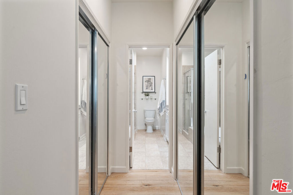 11928 Kiowa Avenue 302 Property Photo 15